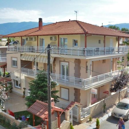 Garbis Μπακάλης Θεοχάρης Apartment เลปโตการายา ภายนอก รูปภาพ
