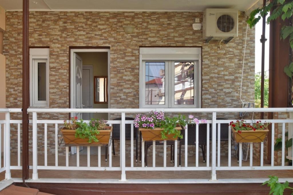 Garbis Μπακάλης Θεοχάρης Apartment เลปโตการายา ภายนอก รูปภาพ