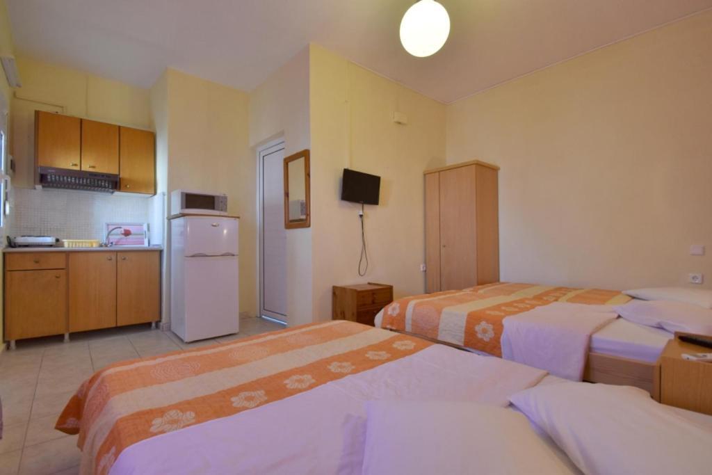 Garbis Μπακάλης Θεοχάρης Apartment เลปโตการายา ภายนอก รูปภาพ